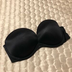 Victoria’s Secret Black Strapless Underwire Bra 36D